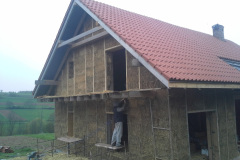 Elewacja_wapienna-dom-Bieszczady-firma_Lepianka-1