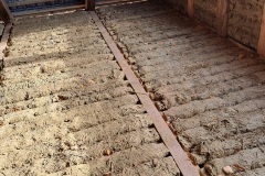 strop_gliniany-strop_z_gliny_i_slomy-Lepianka-3