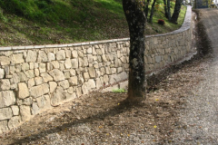 lepianka-firma-Włochy-casa_del_vento-kamienny_mur - 1