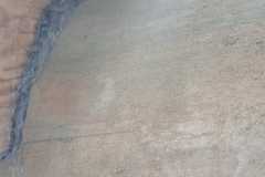 dom_szwajcarski-wyspa_Edwarda-Lepianka-len_w_szczelinach_pomiedzy_belkami-izolacja_lnem-4