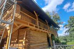 dom_szwajcarski-wyspa_Edwarda-Lepianka-remont_200_letniego_domu-6